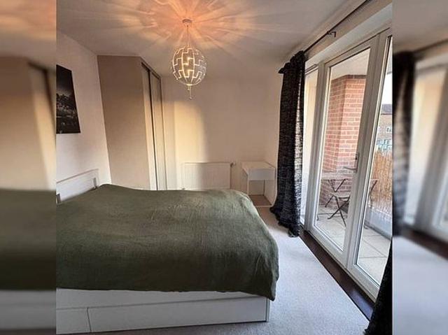 2 bedroom flat in London