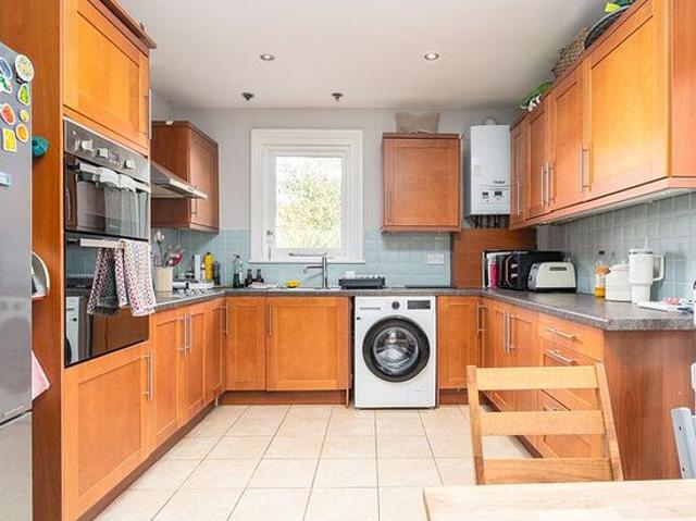 2 bedroom flat in London