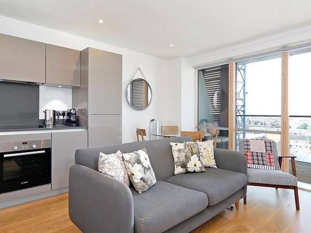 2 bedroom flat in London
