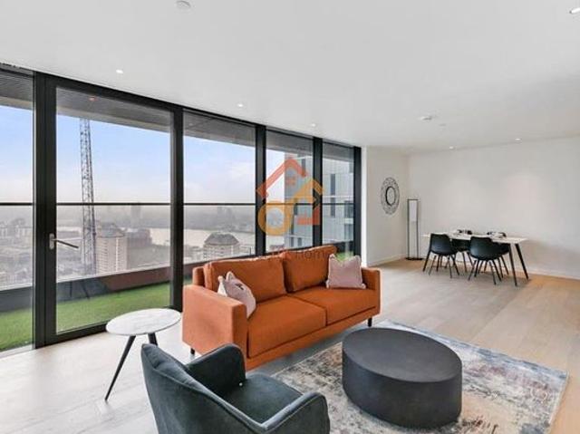 2 bedroom flat in London