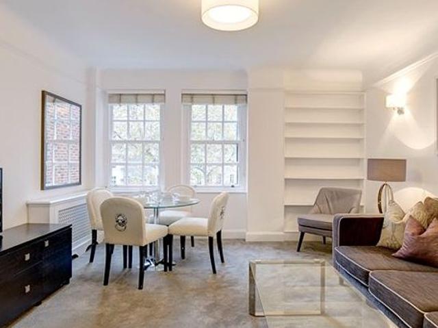 2 bedroom flat in London