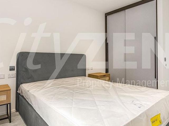 2 bedroom flat in London