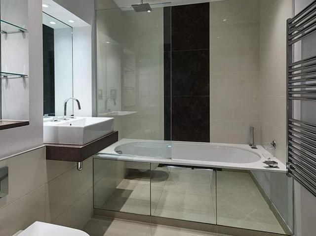 2 bedroom flat in London