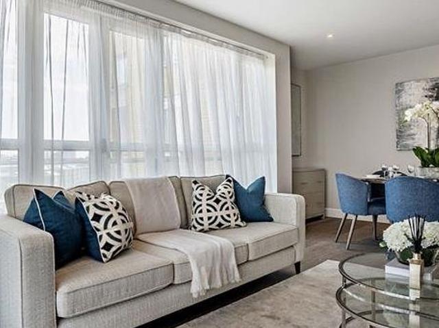 2 bedroom flat in London