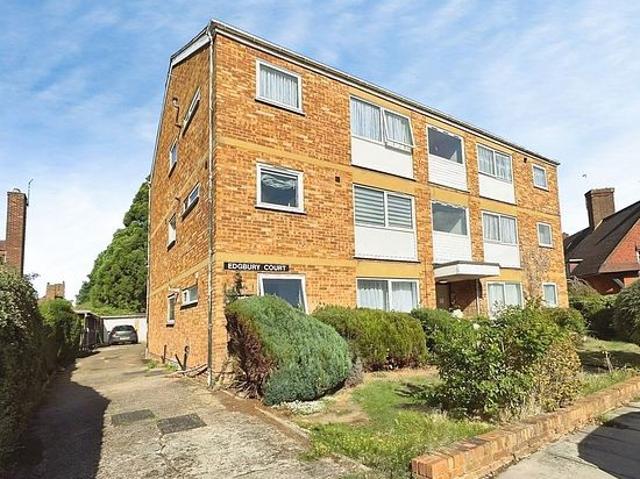2 bedroom flat in London