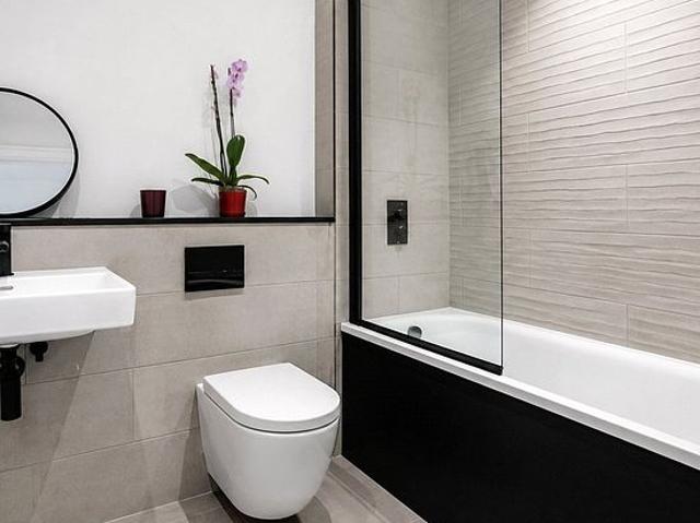 2 bedroom flat in London