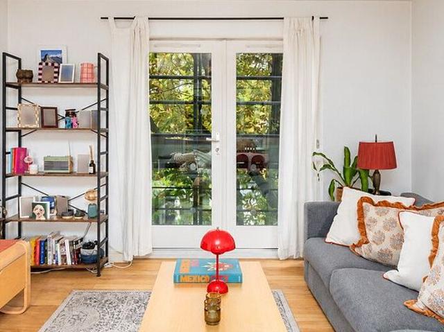 2 bedroom flat in London