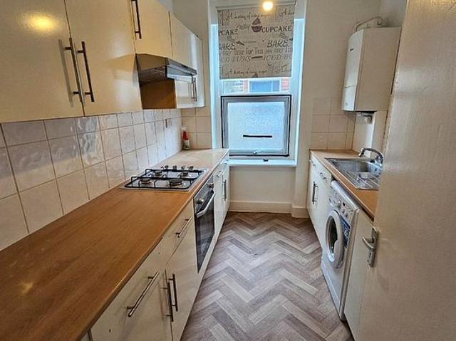 2 bedroom flat in London