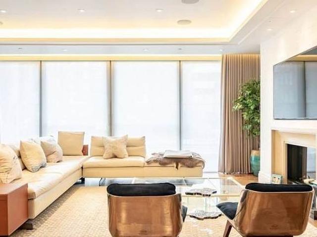 2 bedroom flat in London