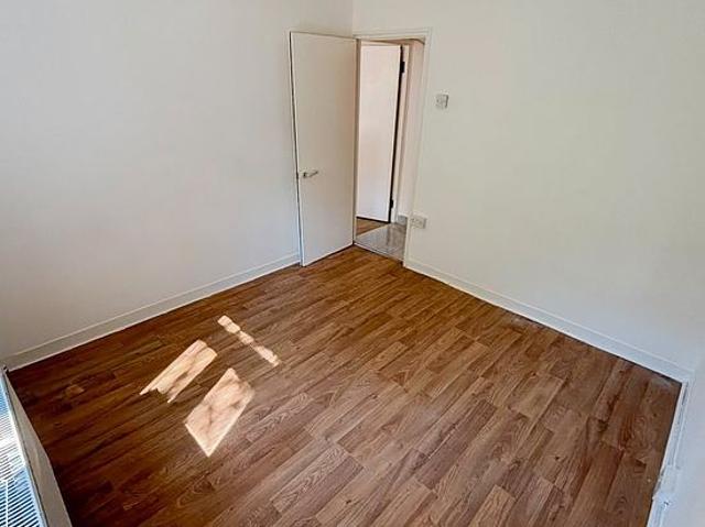 2 bedroom flat in London