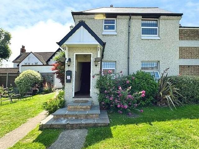 2 bedroom flat in London