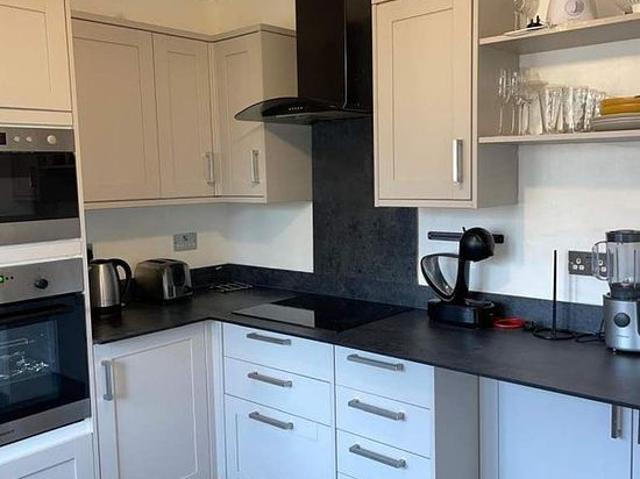 2 bedroom flat in London