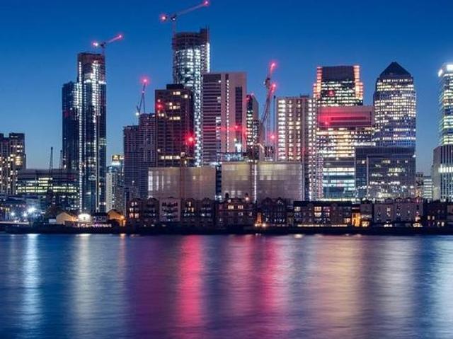 2 bedroom flat in London