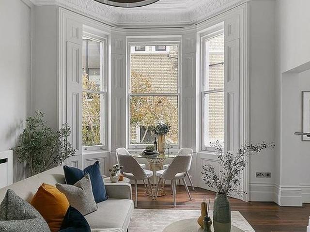 2 bedroom flat in London