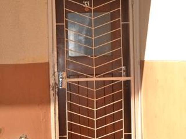 2 Bedroom Flat in Memorial Road Area