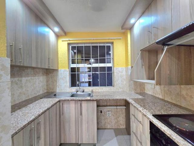 2 Bedroom Flat in Meer En See
