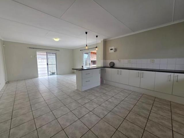 2 Bedroom Flat in Nahoon Valley