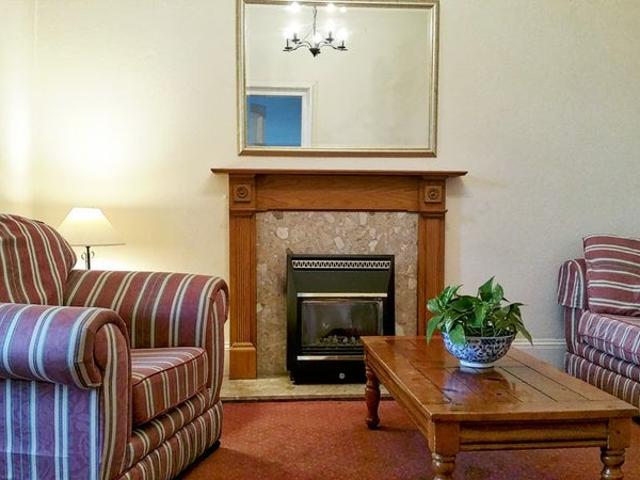 2 Bedroom Flat in Newington