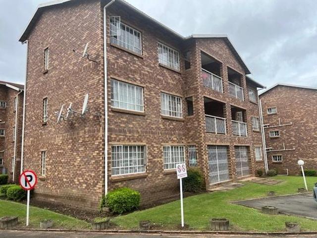 2 Bedroom Flat in Pelham