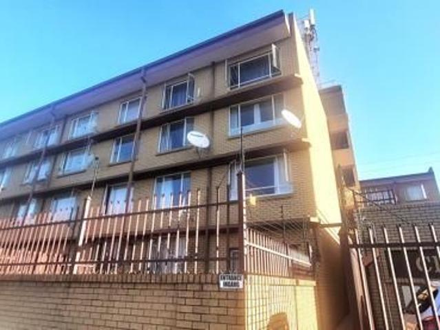 2 Bedroom Flat in Pretoria Gardens