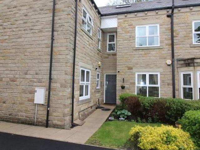 2 bedroom flat in Pudsey