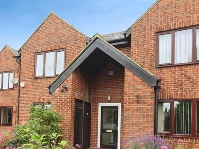 2 bedroom flat in Pudsey