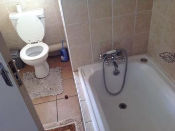 2 Bedroom Flat in Reyno Ridge