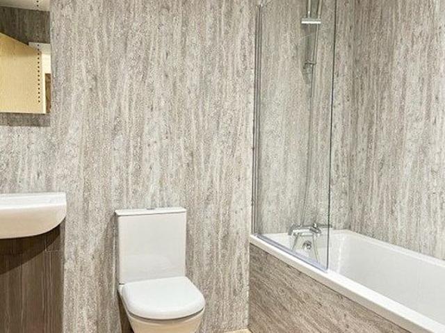 2 bedroom flat in Rotherham