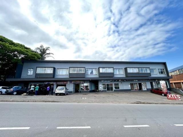 2 Bedroom Flat in Sea View