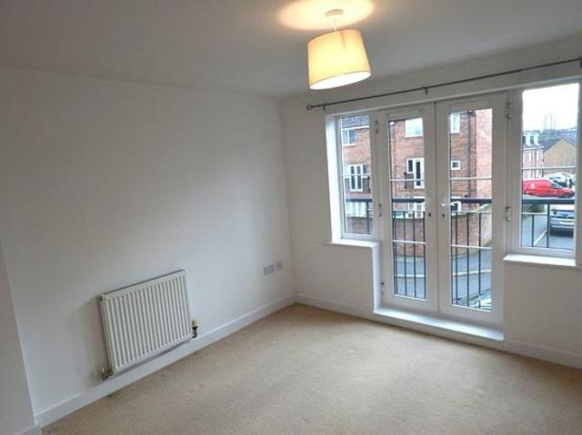 2 bedroom flat in Sheffield