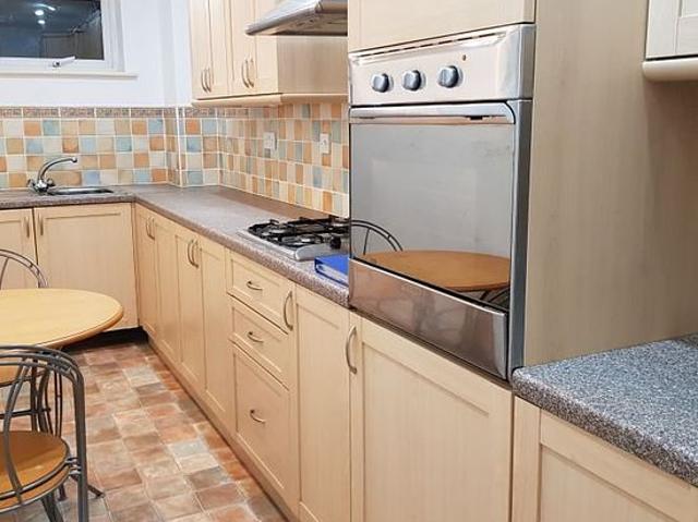 2 bedroom flat in Sheffield
