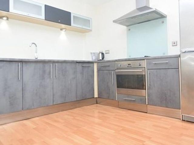 2 bedroom flat in Sheffield