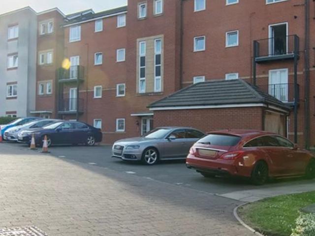 2 bedroom flat in Smethwick