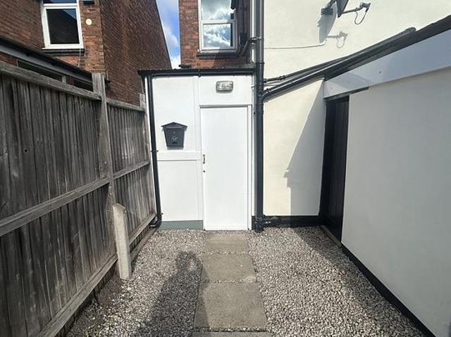 2 bedroom flat in Sutton Coldfield