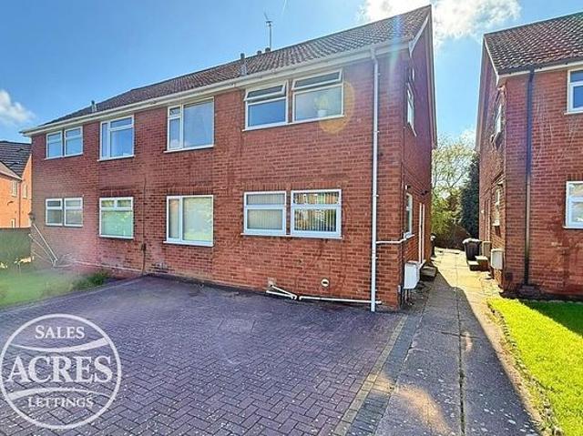 2 bedroom flat in Sutton Coldfield
