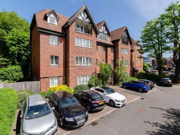 2 Bedroom Flat Let in West Purley