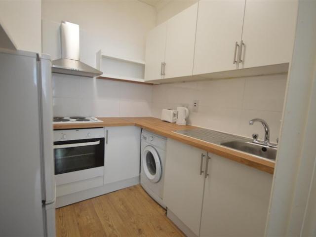 2 Bedroom Flat near Caledonian Road Underground