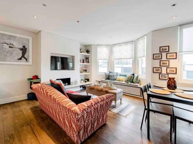 2 Bedroom Flat | North Kensington | 1 6 Month Let