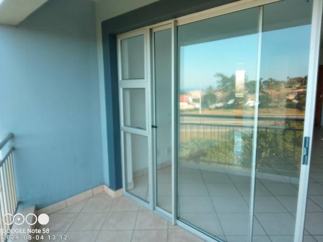 2 Bedroom Flat Rented in Athlone Park