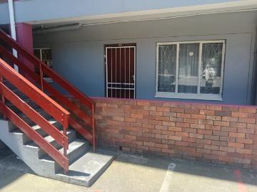 2 Bedroom Flat Rented in Southernwood