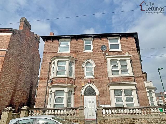 2 bedroom flat to rent