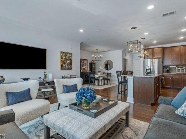 2 bedroom, Florham Park NJ 07932 105318986