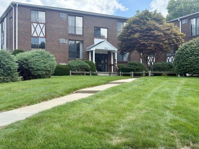 2 bedroom, Franklin MA 02038 105532672