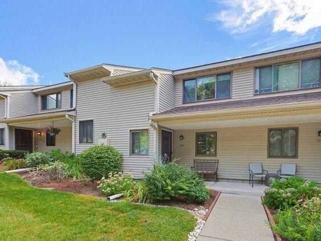 2 bedroom, Franklin MA 02038 105578836