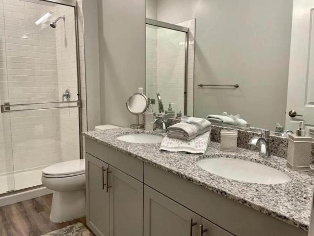 2 bedroom, Freeport ME 04032 LS104451219