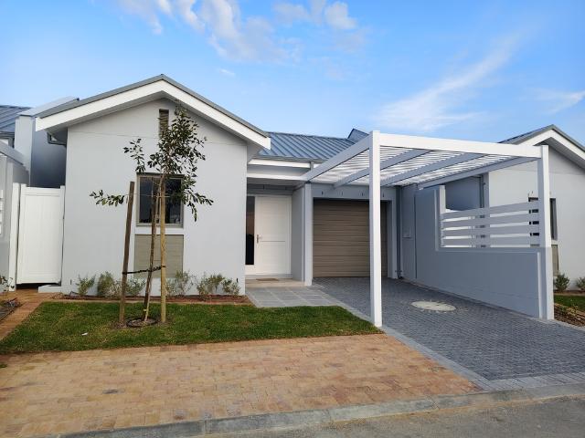 2 Bedroom Freestanding To Let in Paarl South