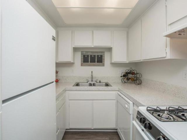 2 bedroom, Fullerton CA 92831 104996836