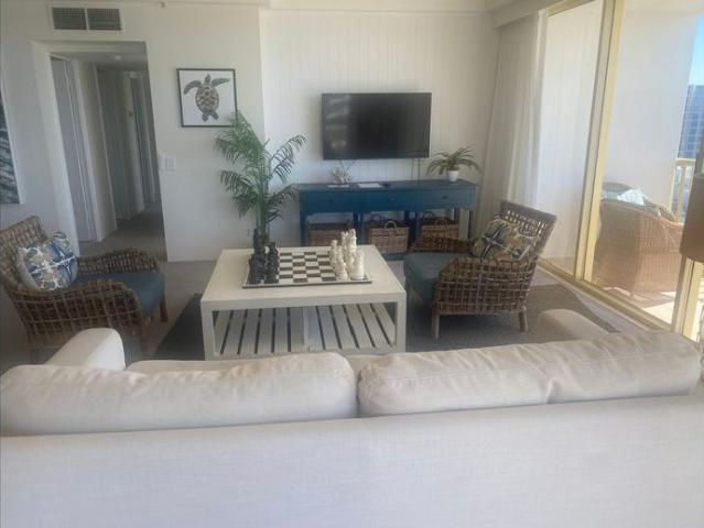 2 Bedroom Fully Furnished Main beach