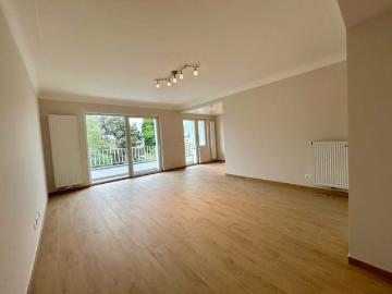 2 bedroom fully renovated apartment