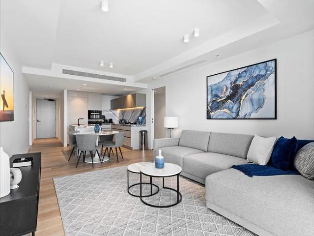 2 BEDROOM FURNISHED OCEAN FACING APARTMENT IN THE JEWEL RESIDENCE
